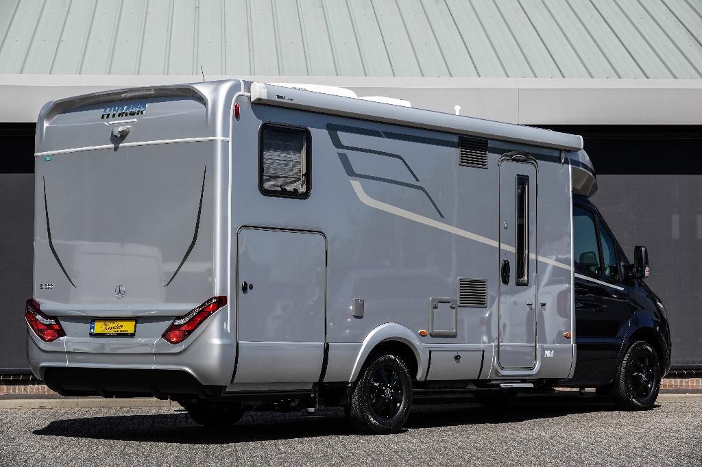 HYMER BMC-T 680, 9G Tronic, Levelsysteem, Bijzondere kans., Caravans en Kamperen, Vloeistofverwarming, 7 tot 8 meter, Bedrijf