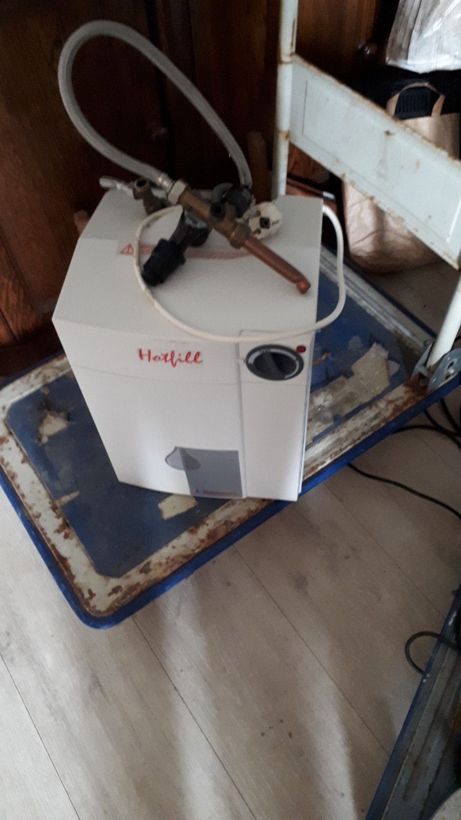 Boiler voor caravan, Minder dan 20 liter, Boiler, Ophalen of Verzenden, Minder dan 3 jaar oud