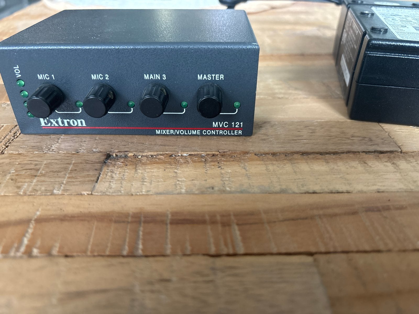 Extron MVC 121 Mixer/Volume Controller, Ophalen, Gebruikt, Minder dan 5 kanalen, Microfooningang