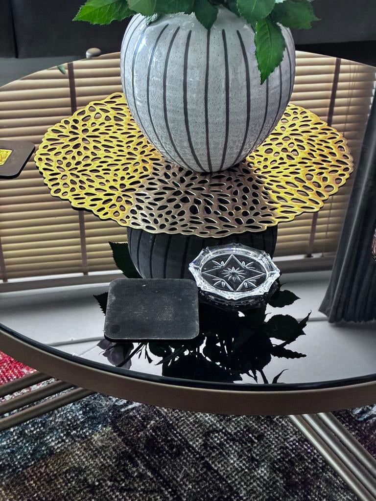 Te koop, Mooie Home STyle" zwarte salon tafel van rookglas, Huis en Inrichting, Tafels | Salontafels, 50 tot 100 cm, Rond, Zo goed als nieuw