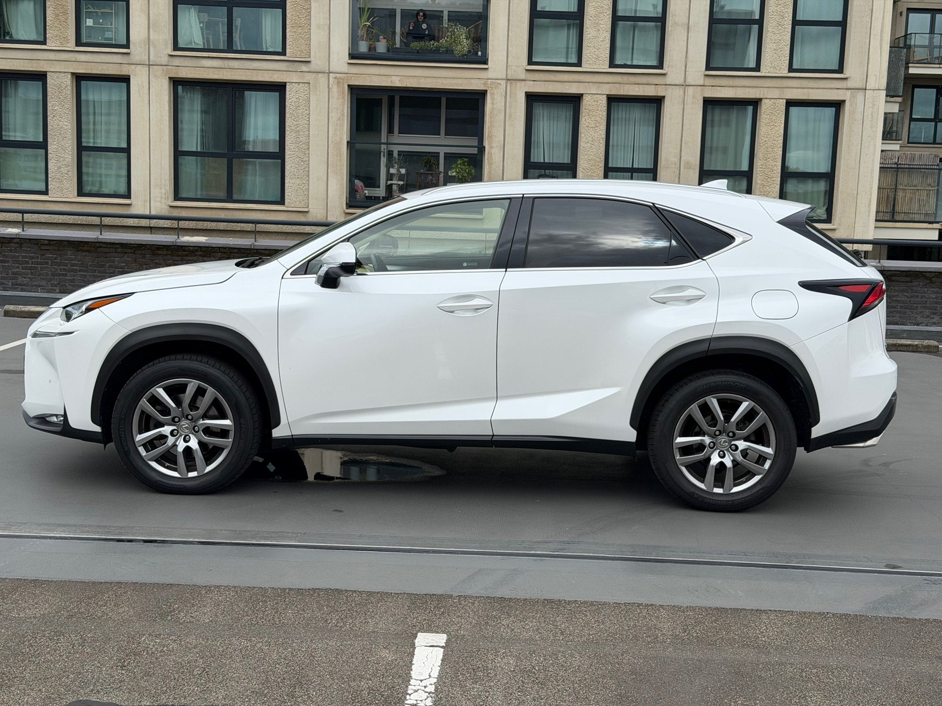 Lexus LEXUS NX200T Leer Camera Adaptief Cruise Nieuwe Banden, Auto's, Gebruikt, 4 cilinders, Wit, Leder
