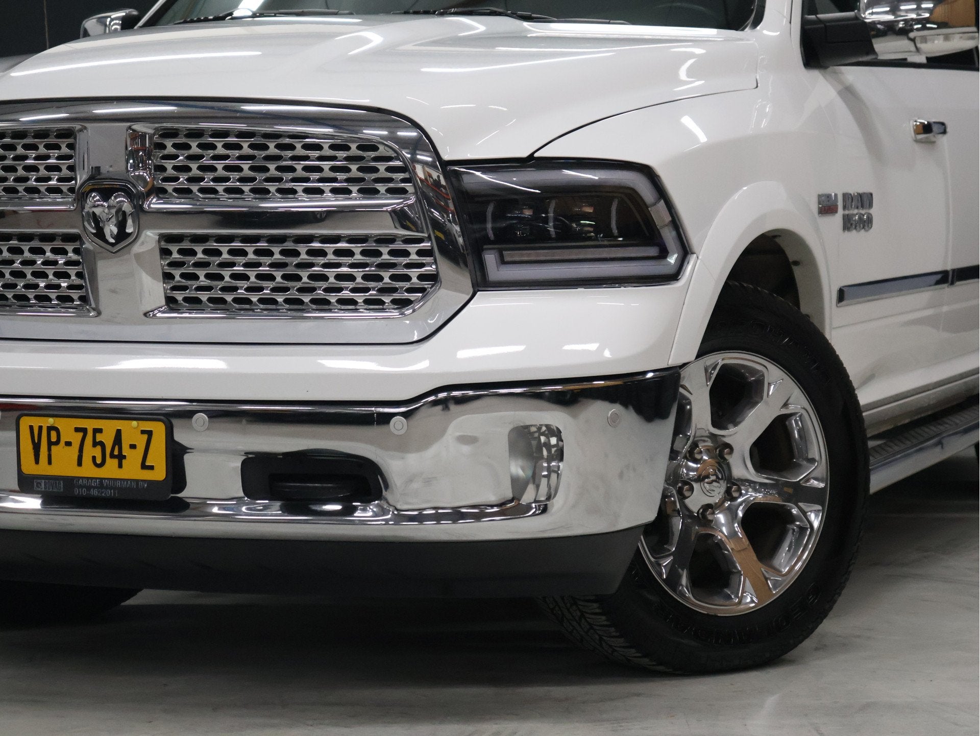 Dodge Ram 1500 5.7 V8 Quad Cab 6'4 [SCHUIFKANTELDAK, ALPINE, Automaat, Euro 5, Achterwielaandrijving, Gebruikt