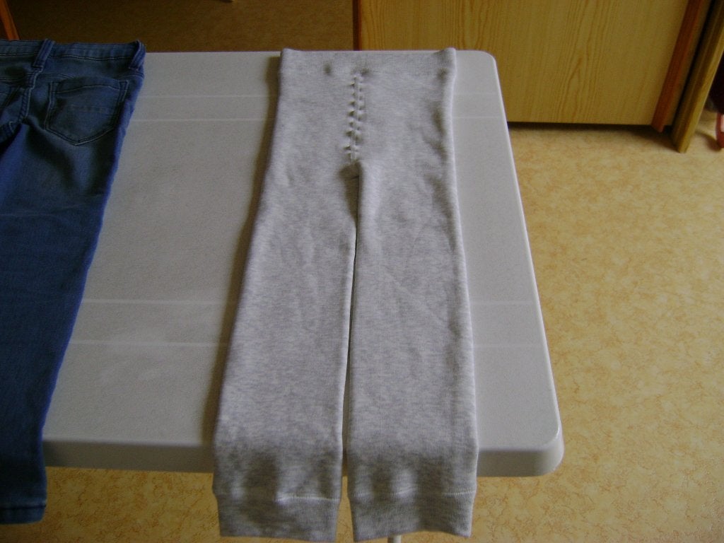 grijze legging maat 104 met wollige binnenkant, Ophalen of Verzenden, Zo goed als nieuw, Meisje, Broek