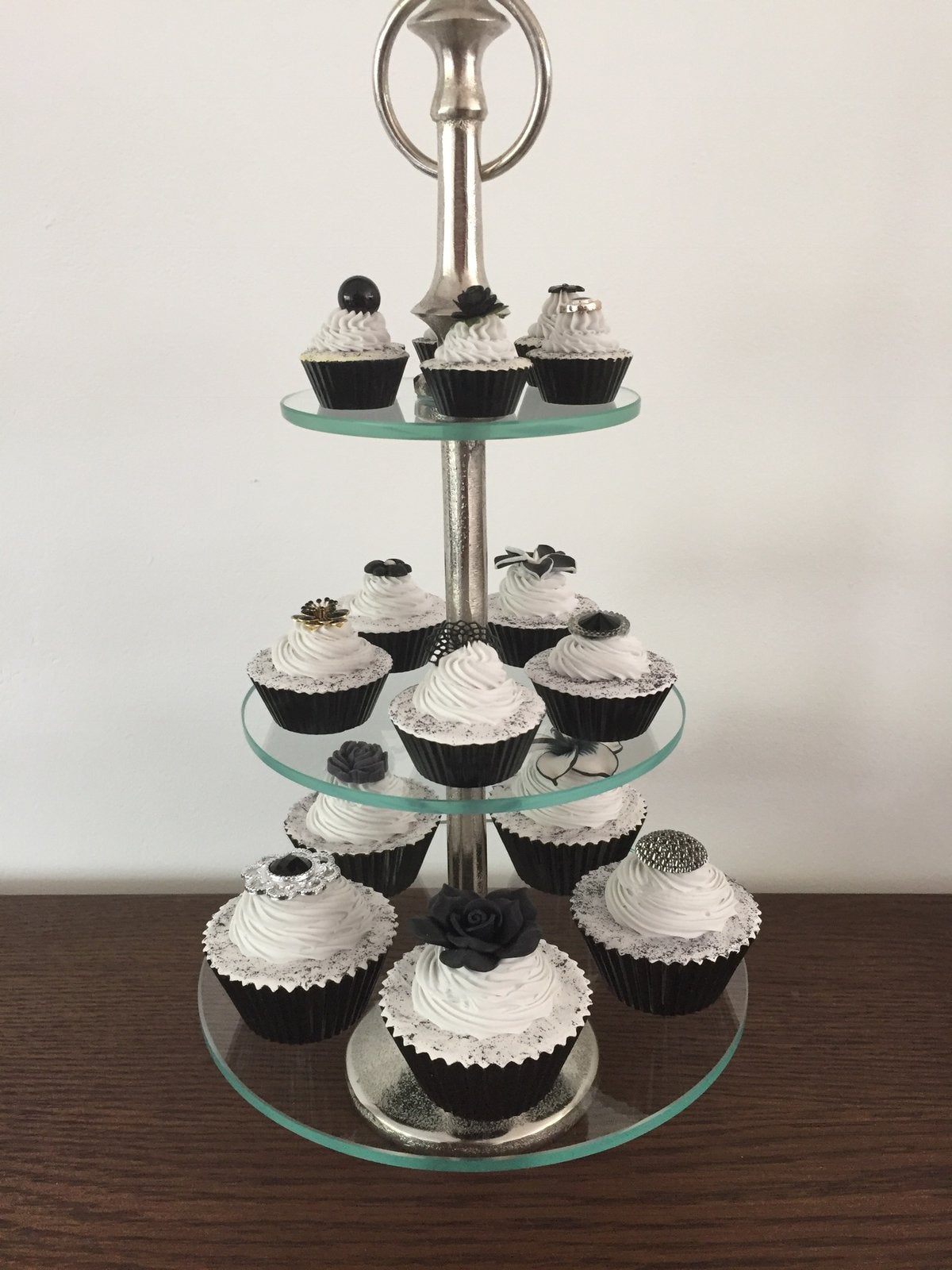 Zwarte brocante nep sier cupcakes, gebakjes., Huis en Inrichting, Ophalen, Nieuw