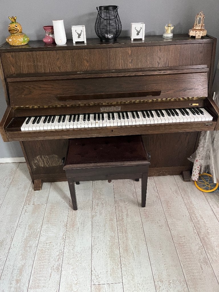 Gratis af te halen.Mooie houten piano met krukje, Ophalen, Gebruikt, Bruin, Piano