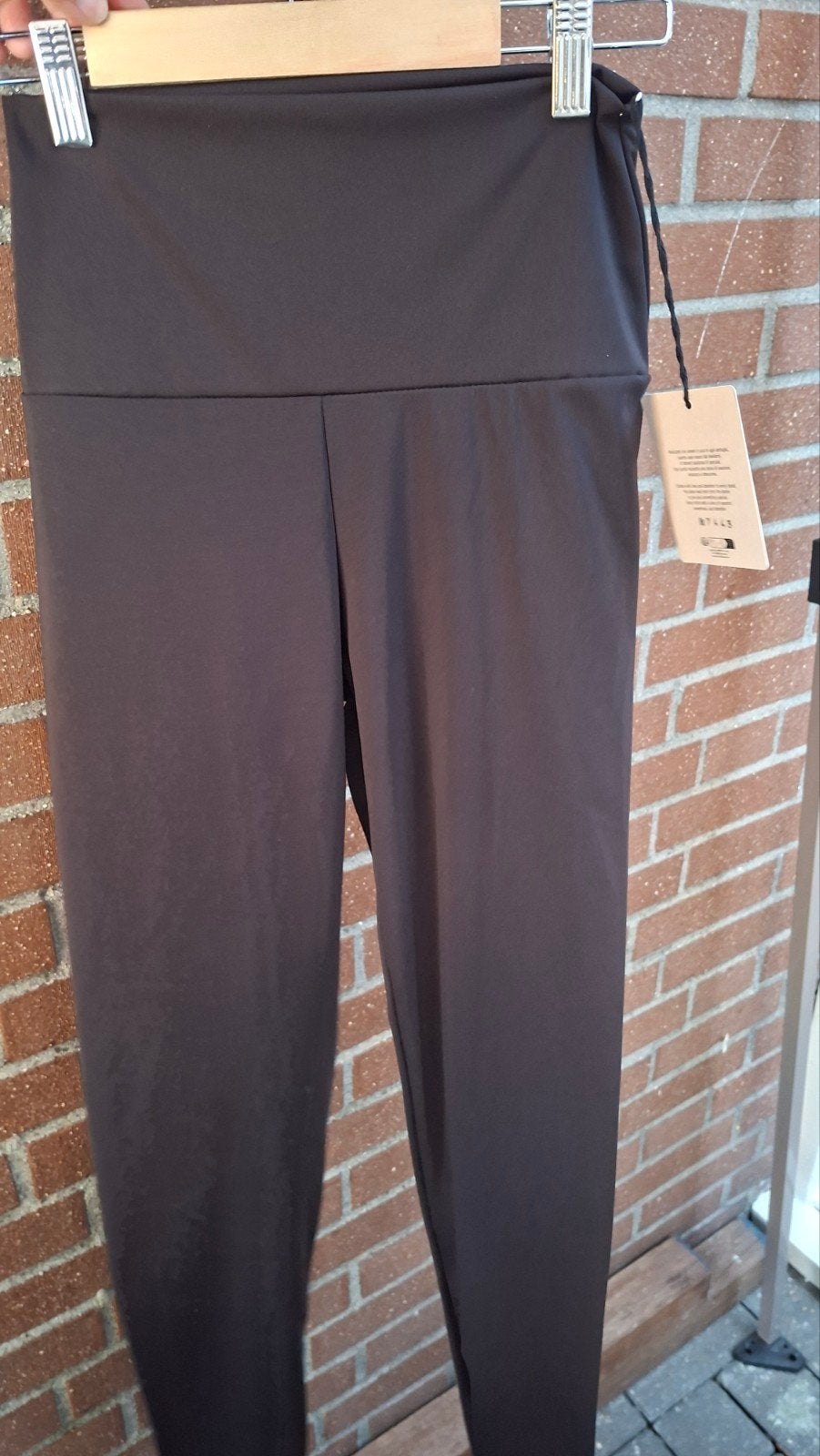 Nieuwe Amari legging maat M, Kleding | Dames, Leggings, Maillots en Panty's, Zwart, Nieuw, Maat 40/42 (M), Ophalen of Verzenden