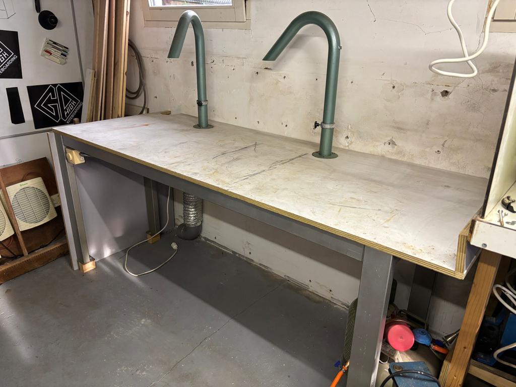 Soldeertafel / Afzuigtafel / ventilator 80x215.5x85cm, Ophalen of Verzenden, Zo goed als nieuw, 170 cm of meer