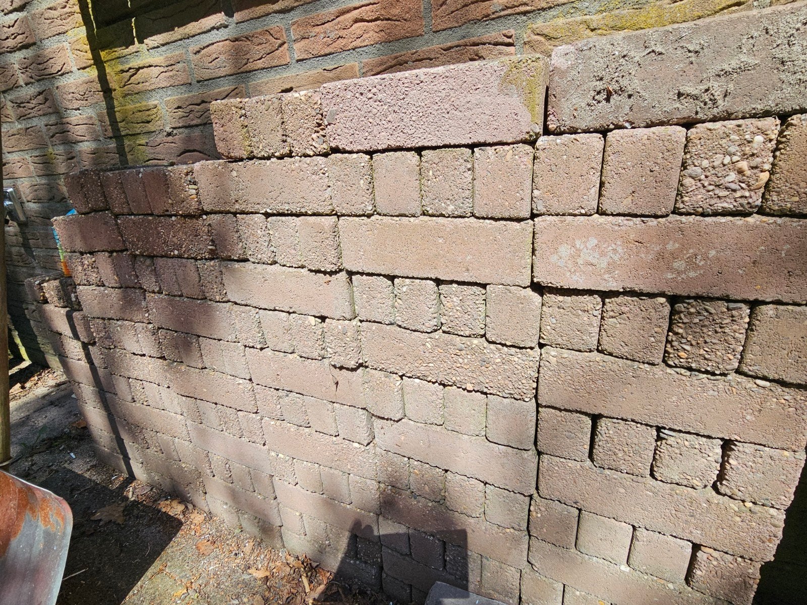 Waaltjes ca. 166 stuks, Ophalen, Beton, Klinkers