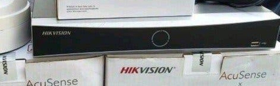 Hikvision DS-7608NXI-K2 + 2 camera s Acusense, Audio, Tv en Foto, Ophalen of Verzenden, Zo goed als nieuw, Buitencamera