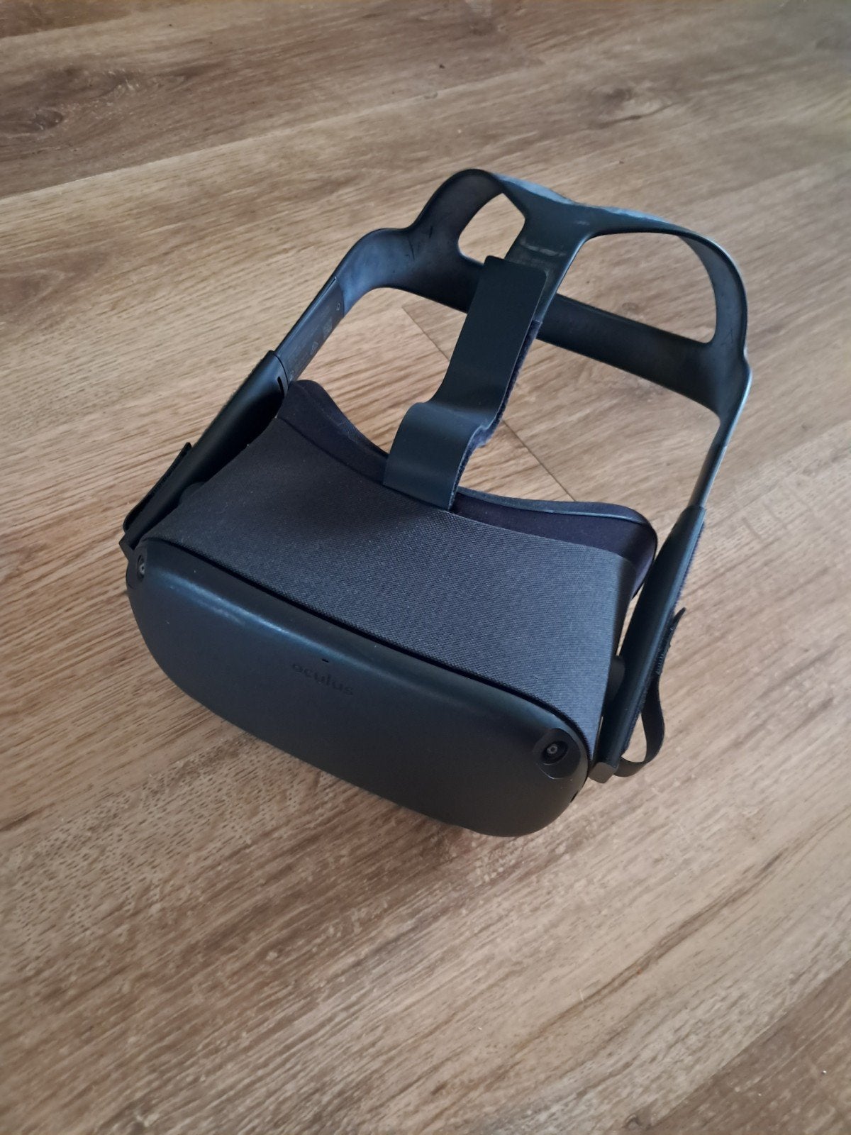 Oculus Quest 1 VR-bril met controllers en doos, Ophalen, Gebruikt, VR-bril, Overige platformen