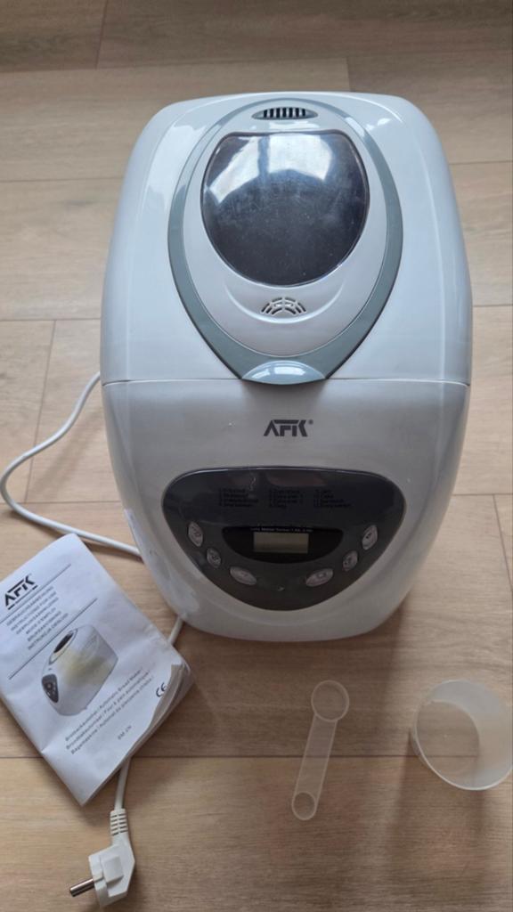 Broodbakmachine AFK BM-2N, Ophalen, Zo goed als nieuw