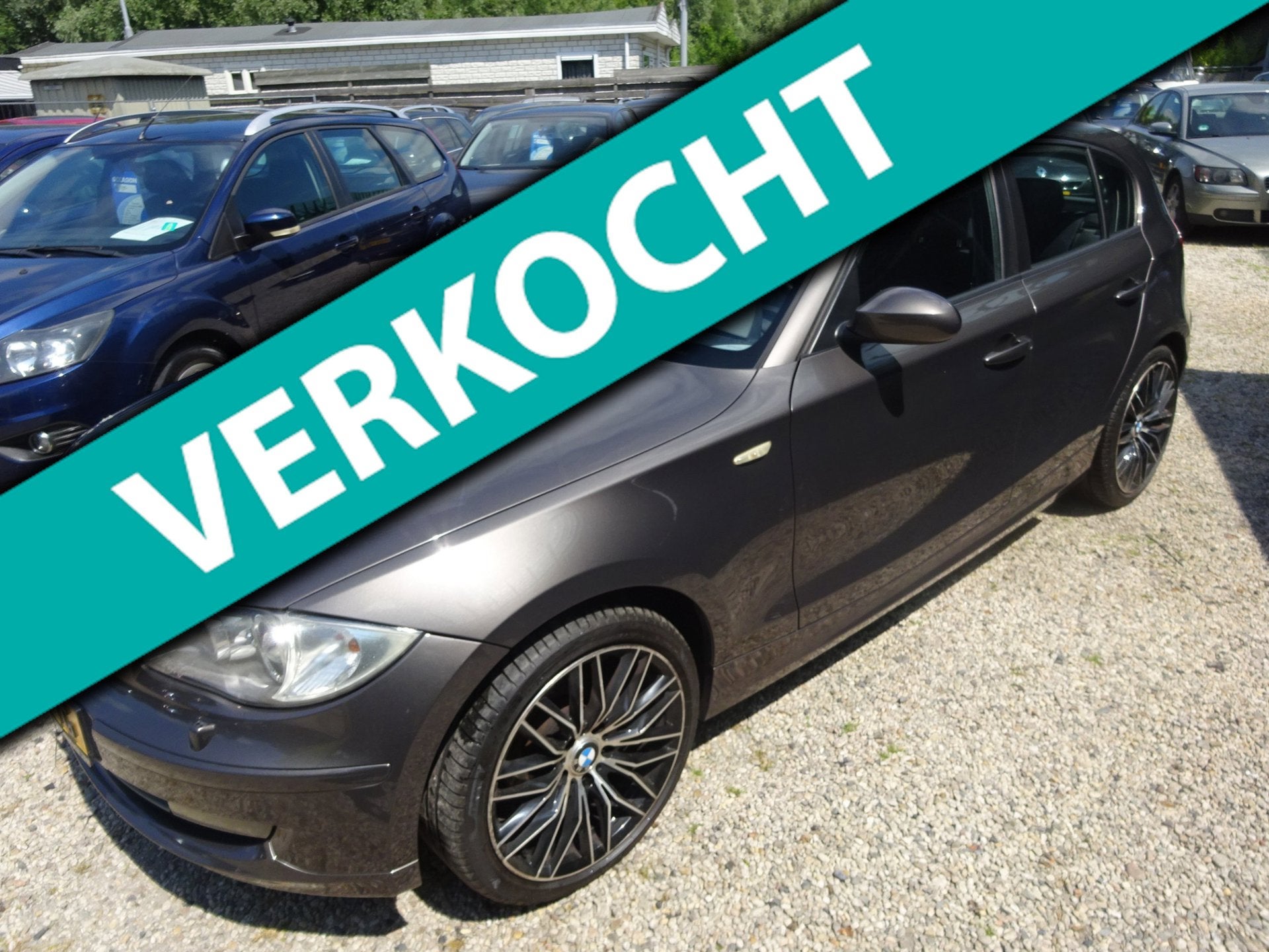 BMW 1-serie 116i airco navigatie 6 bak schuifdak, 1-Serie, Euro 5, Zwart, 4 cilinders