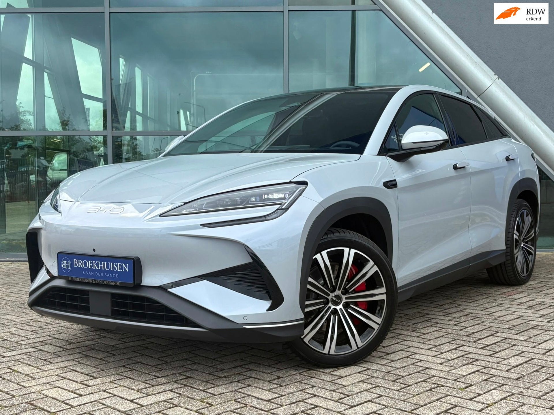 BYD SEALION 7 Excellence AWD 91.3 kWh 4 Wheel drive 531pk Pa, Auto's, Automaat, Dealer onderhouden, Zwart, Adaptive Cruise Control
