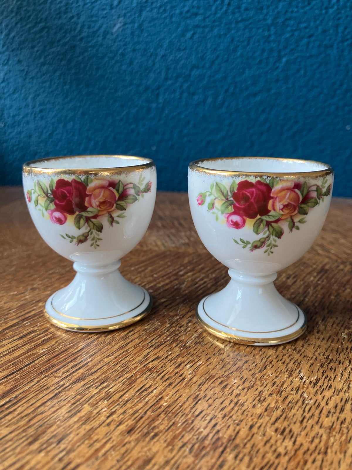 Set van 2 Royal Albert Old Country Roses eierdopjes, Antiek en Kunst, Ophalen of Verzenden