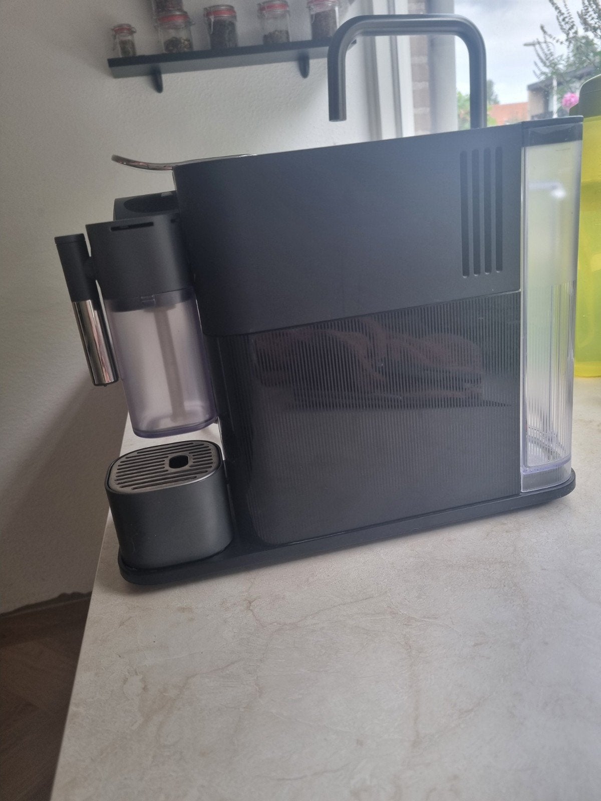 Nespresso De'Longhi Vertuo Pop Koffiemachine