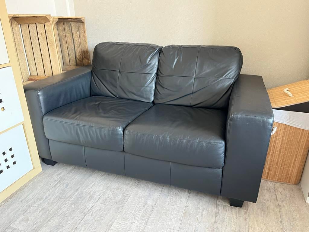 open for deal 2-zits bank van kunstleer - uitstekende staat, Overige materialen, Tweepersoons, 75 tot 100 cm, Ophalen of Verzenden