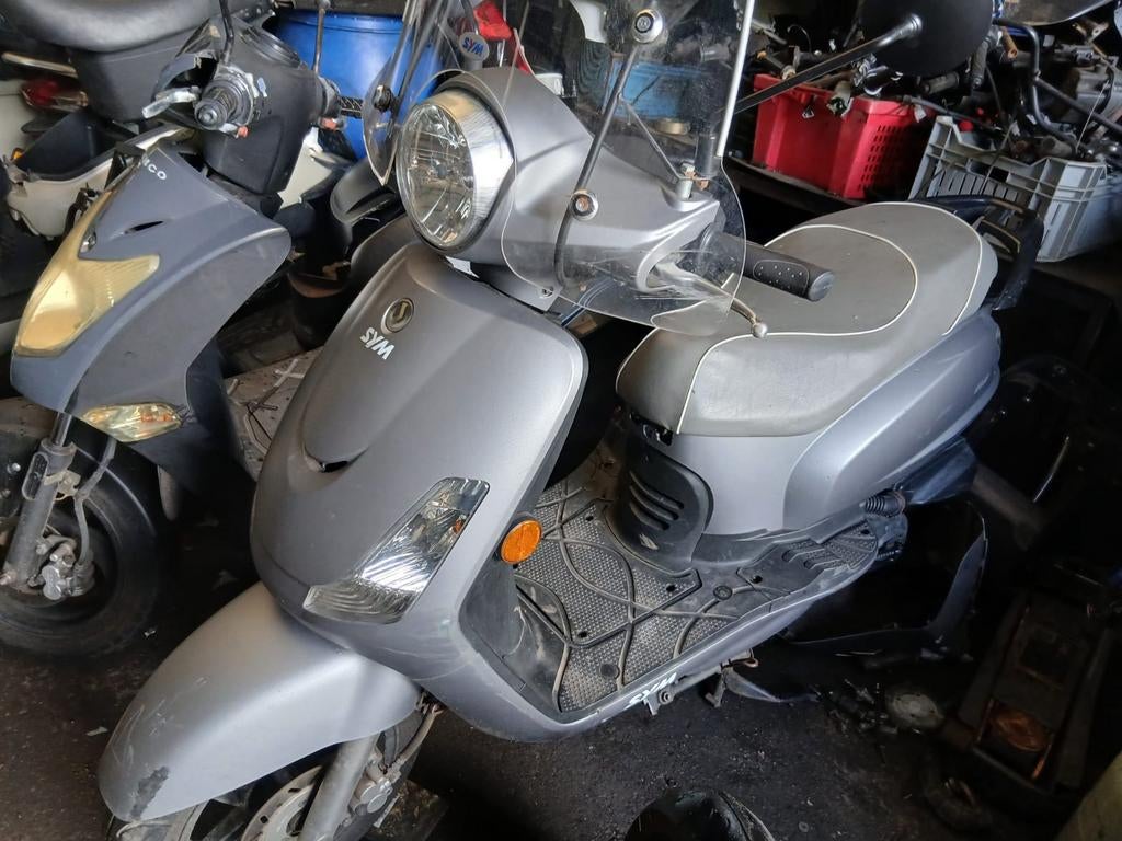 Diverse sym fiddle 2 onderdelen, Fietsen en Brommers, Brommeronderdelen | Scooters, Ophalen of Verzenden, Gebruikt, Overige typen