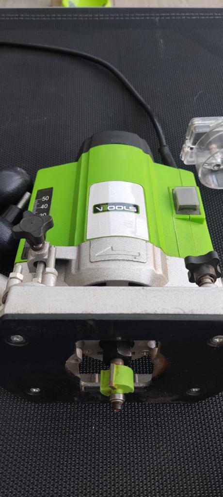 Bovenfrees VTools 1020W met handleiding, VTools, Ophalen of Verzenden, Zo goed als nieuw, Bovenfrees