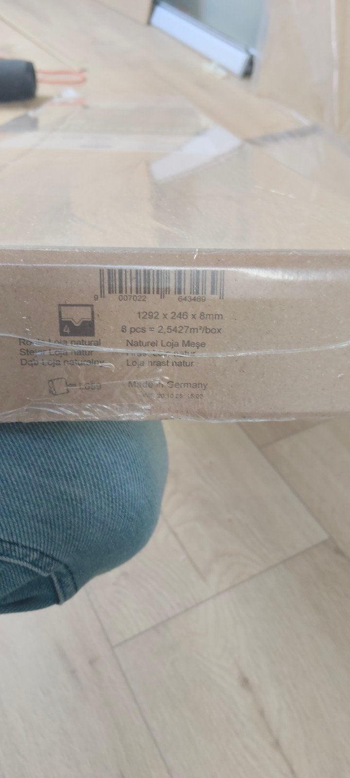 Laminaat NatureSense 8mm - Nieuw in verpakking, Huis en Inrichting, Bruin, Nieuw, Minder dan 5 m², Laminaat