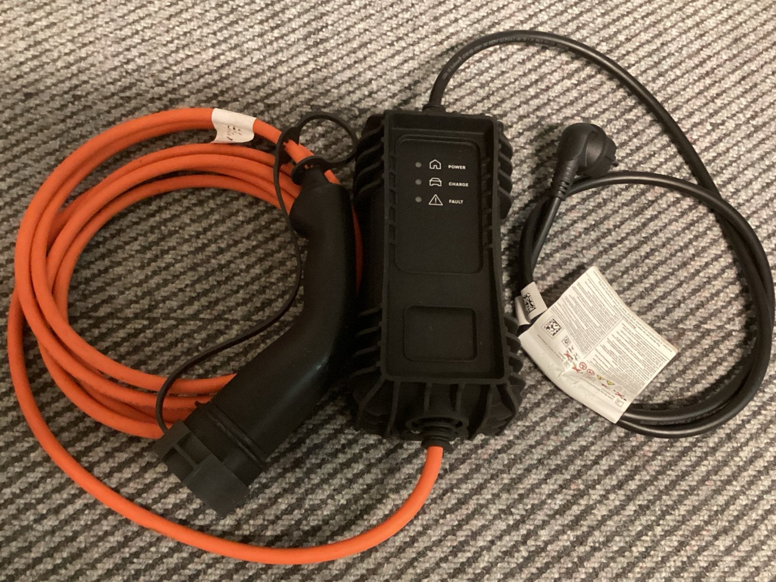 Peugeot mobiele thuislader PSA / Stellantis, Ophalen, Zo goed als nieuw
