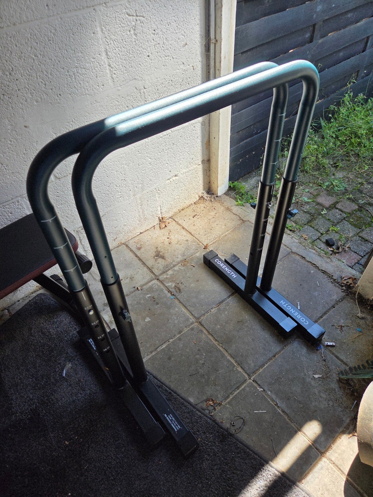 Corength Fitnessbank en Dip Station - Zo goed als nieuw, Sport en Fitness, Ophalen, Zo goed als nieuw, Armen, Fitnessbank