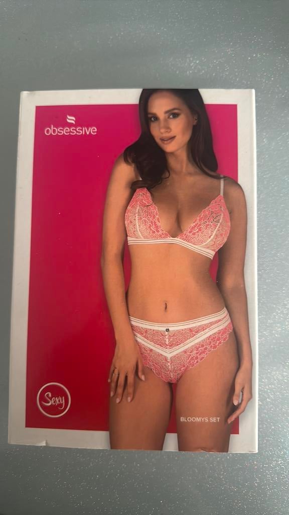 Lingeriesetje S/M, Ophalen of Verzenden, BH