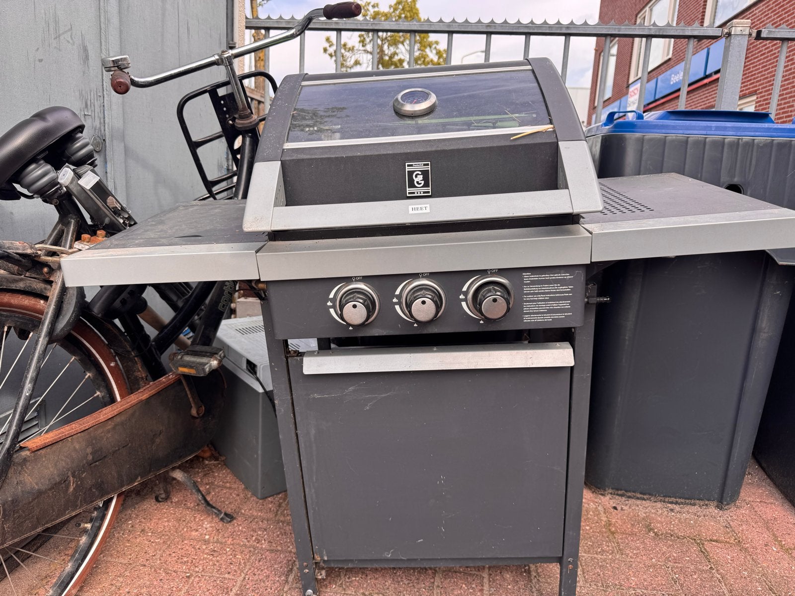 Gratis afhalen, Fiets, bbq, koelbox en kast en gordijnen, Tuin en Terras, Ophalen of Verzenden