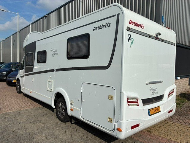 Dethleffs MAGIC EDITION T 7151 CAMPER, Vast bed, Rondzit, Kluisje, 7 tot 8 meter