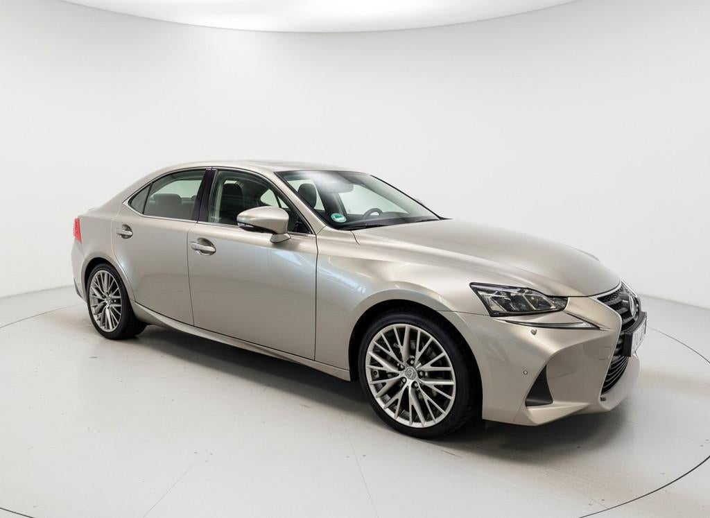Lexus IS 300h Hybrid Luxury Line | BTW-Auto | Mark-Levinson, Auto's, Lexus, 12 maanden, Achterwielaandrijving, Gebruikt, Hybride Elektrisch/Benzine