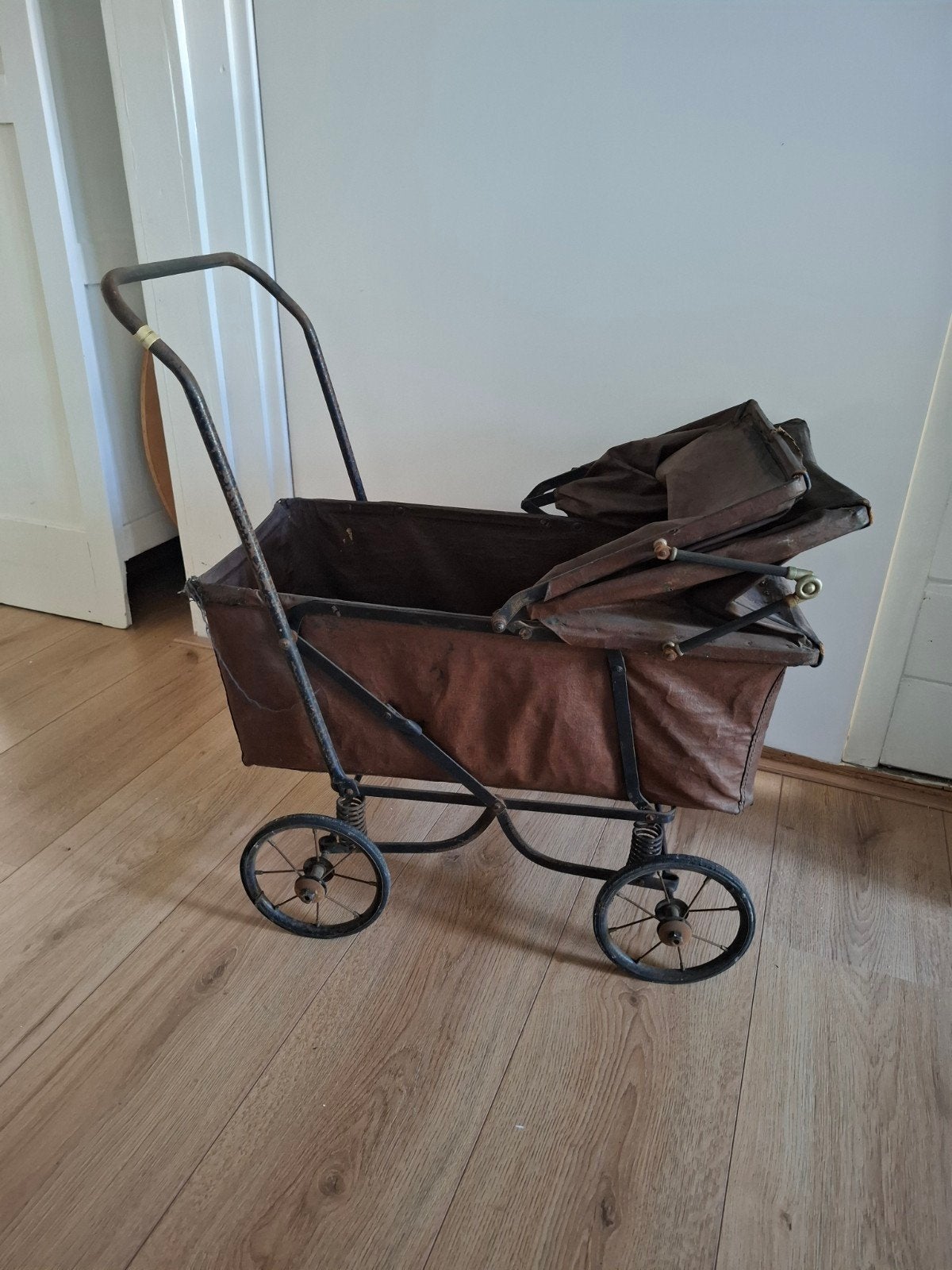 poppenwagen brocante, Antiek en Kunst, Curiosa en Brocante, Ophalen