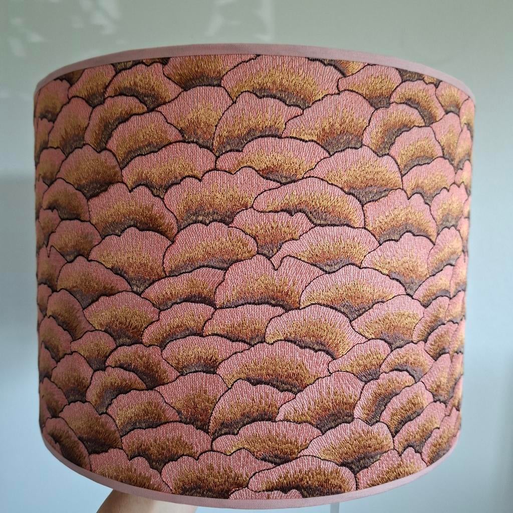 Exclusieve handgemaakte lampenkap Karin Sajo designstof, Blauw, Rond, Nieuw, Ophalen of Verzenden