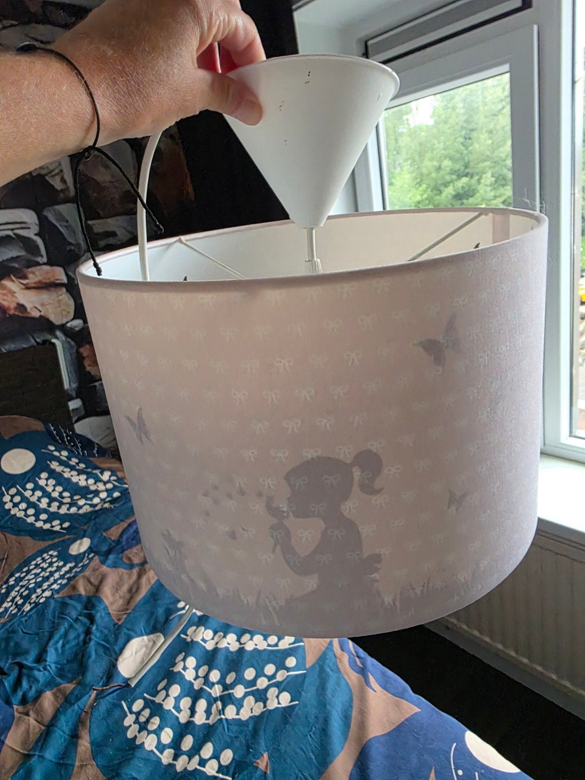 Leuke kinderlampenkap met sprookjesachtige print, Hanglamp, Gebruikt, Rond, Ophalen of Verzenden