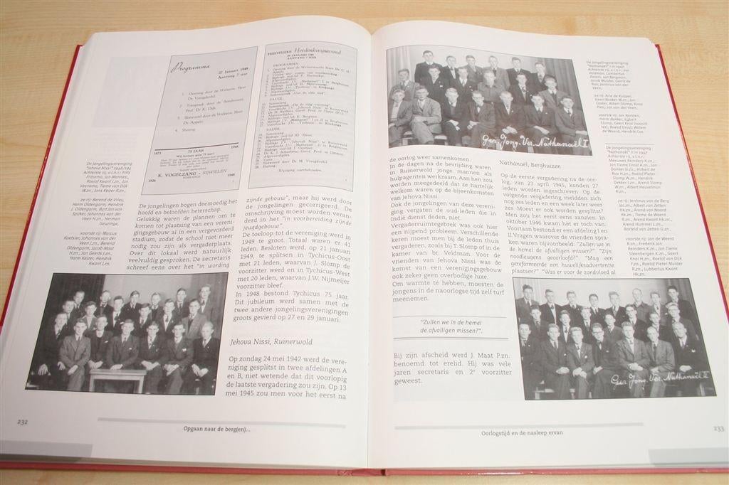 Gedenkboek Geref. Kerk Ruinerwold & Koekange — J. Moes, Ophalen of Verzenden, Zo goed als nieuw
