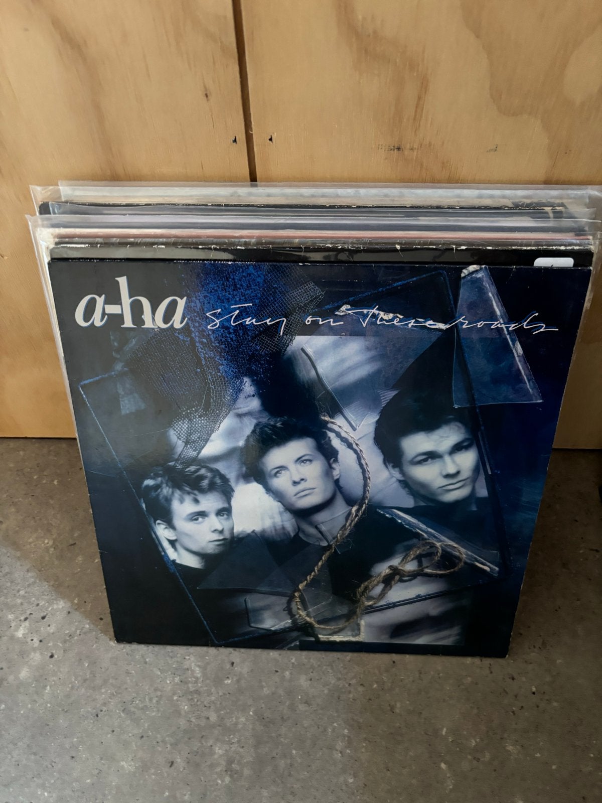A-Ha - Stay on These Roads LP (Pop, New Wave), Cd's en Dvd's, Vinyl | Pop, Gebruikt, Pop, LP, Beschermende buitenhoes, 12 inch