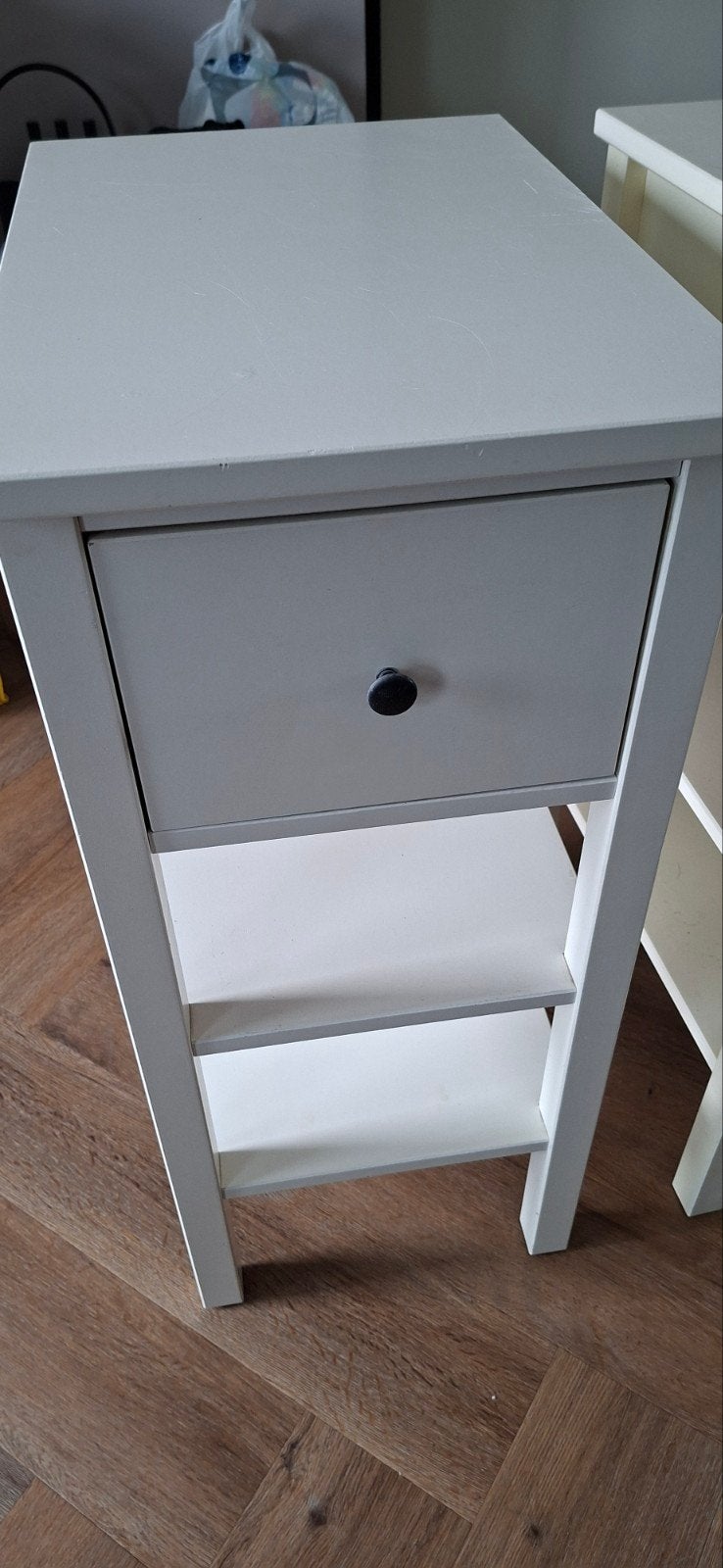 Hemnes kastje / tafeltje (3 stuks), Ophalen, Gebruikt, Minder dan 45 cm, 70 cm of meer