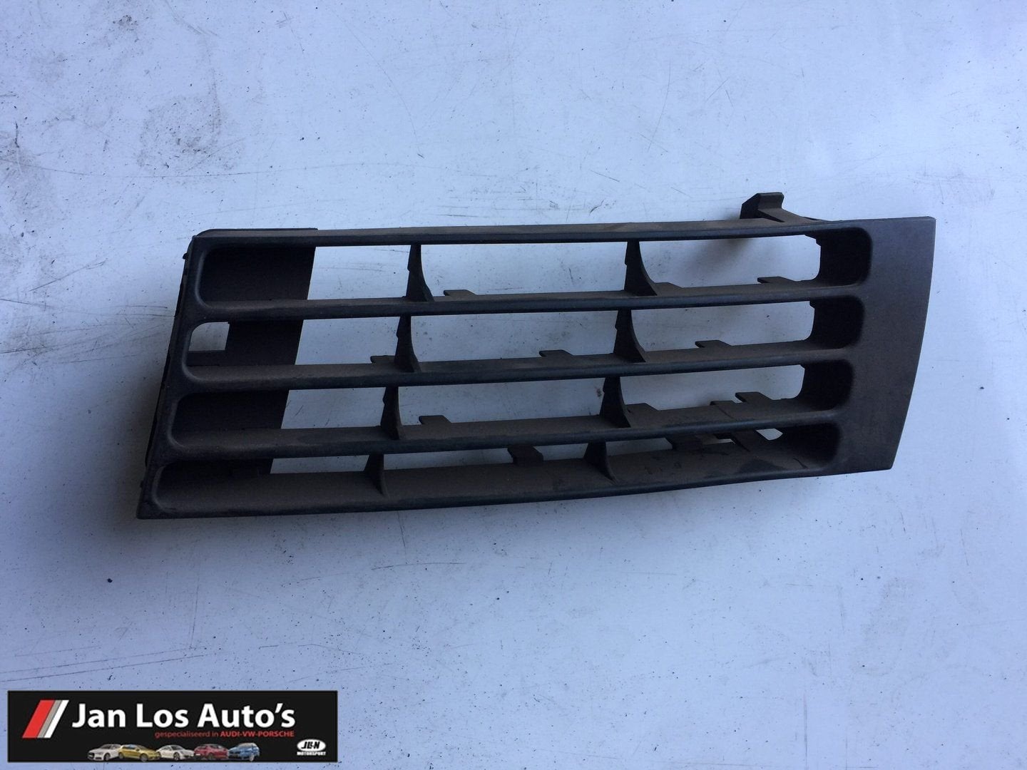 Bumperrooster linksvoor Audi A4 B5 ('95-'01) 8D0807345AA, Gebruikt, -, -, -