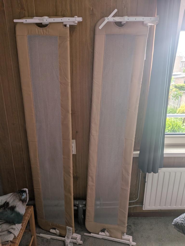 Bedbeveiliging / bedranden - 2 stuks, 180 cm lang, Kinderen en Baby's, Kinderkamer | Bedden, Ophalen, Zo goed als nieuw, 180 cm of meer