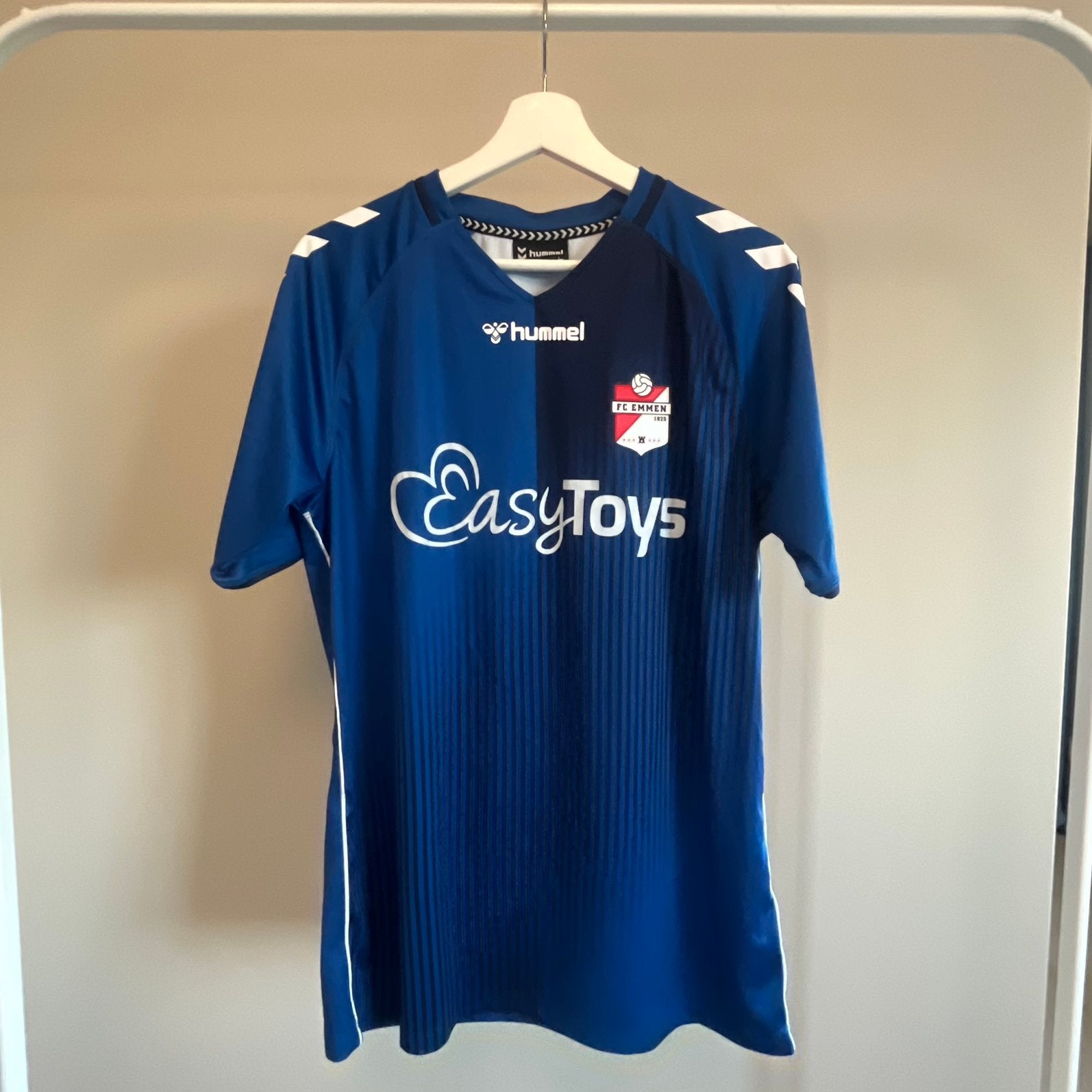 FC Emmen shirt, Shirt, Ophalen of Verzenden, Zo goed als nieuw, X