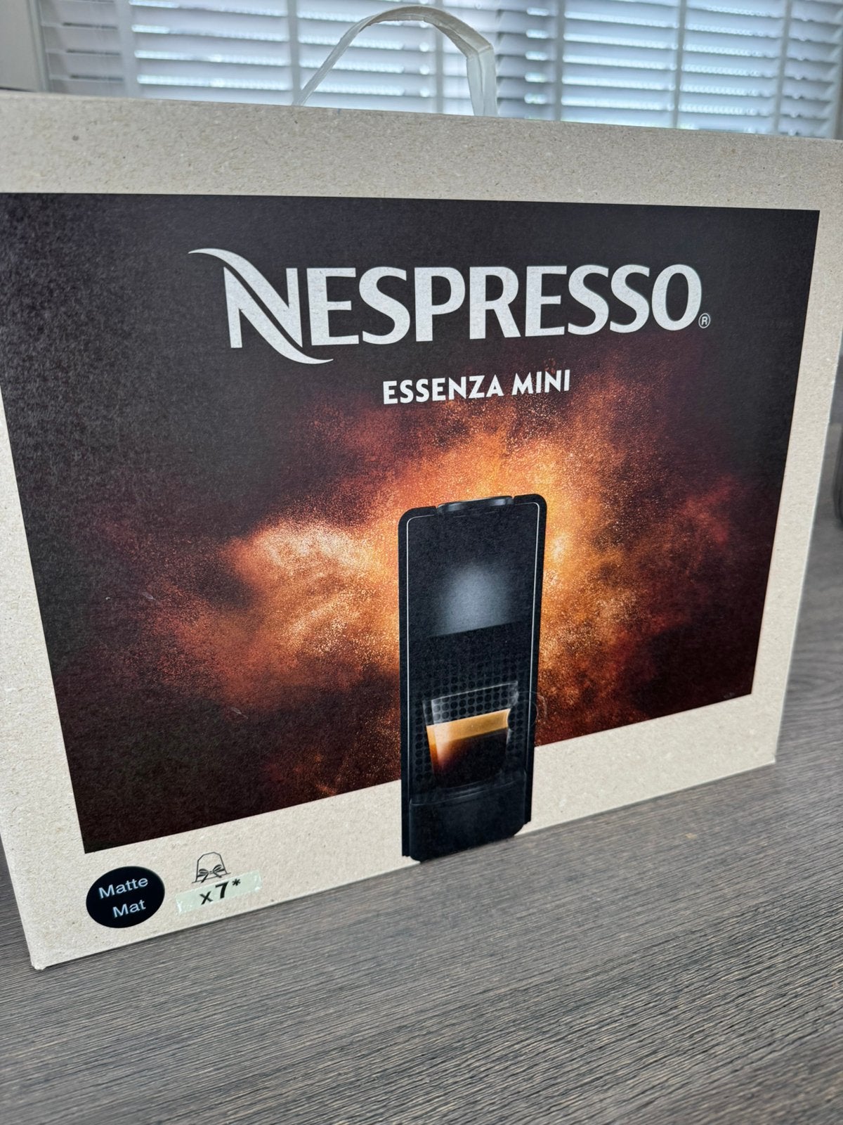Nespresso Essenza Mini te koop, Ophalen of Verzenden, 1 kopje, Koffiepads en cups, Afneembaar waterreservoir