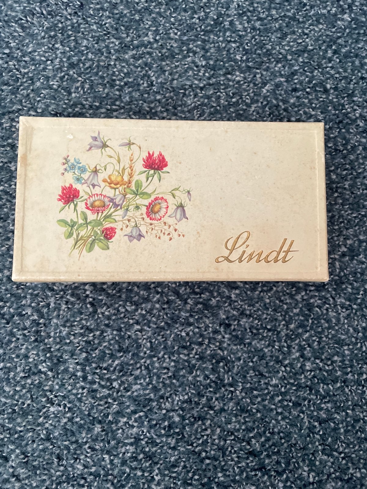 Vintage Lindt chocolade doosje met bloemenprint, Ophalen of Verzenden, Gebruikt