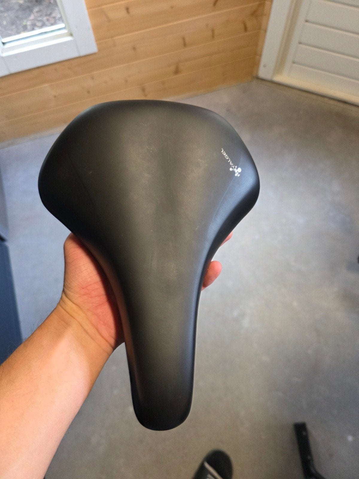 Lovens bakfiets zadel - Royalgel Essenza, Bakfiets, Ophalen of Verzenden, Zo goed als nieuw, Zadel