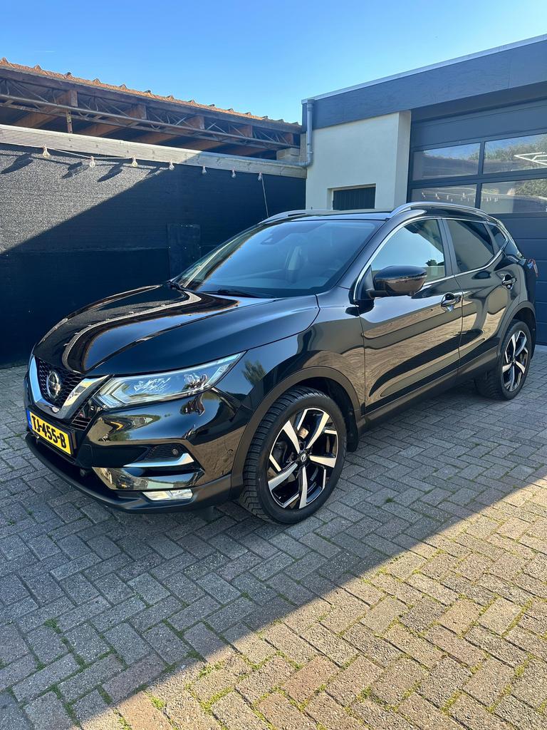 Nissan Qashqai 1.2 Dig-t 85KW 2WD CVT 2018 Zwart, Auto's, Automaat, 4 cilinders, Leder en Stof, Zwart