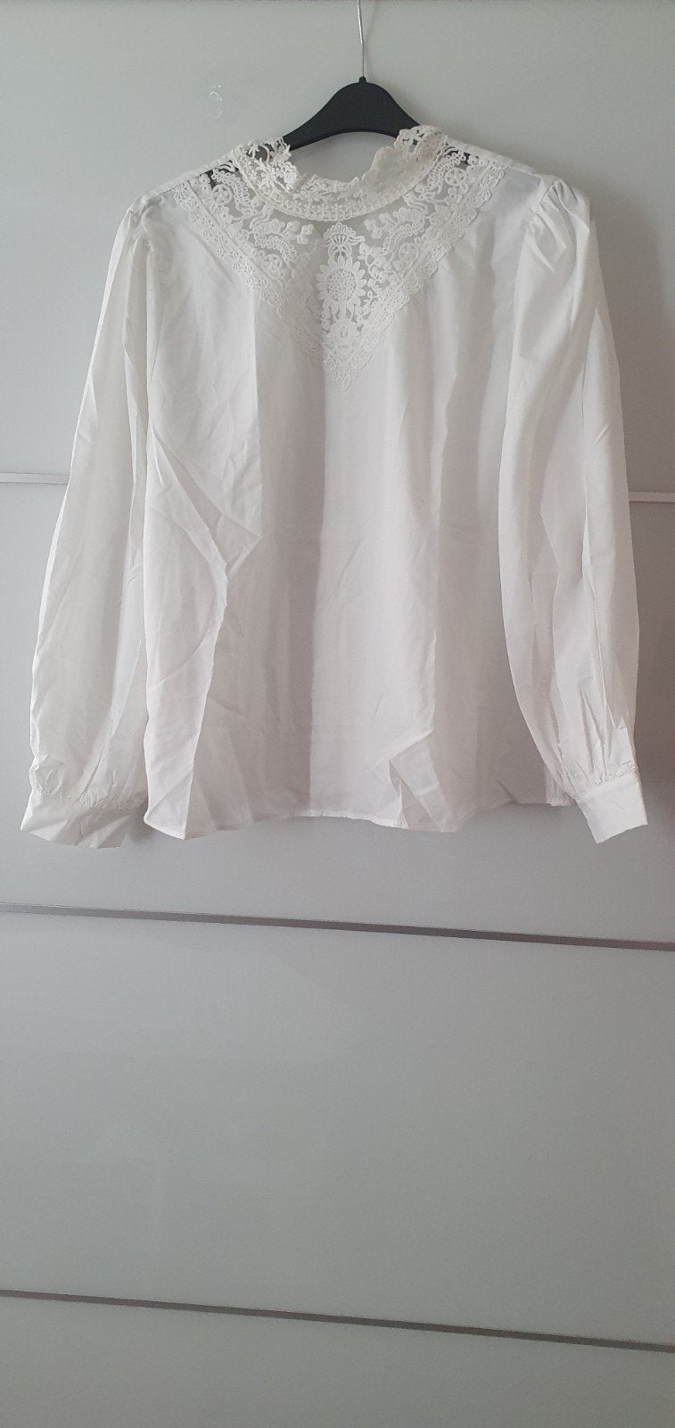 Witte blouse met kanten details, Verzenden, Wit, Maat 46/48 (XL) of groter, Nieuw