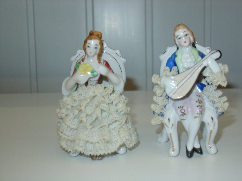 beeldjes met kant, Ophalen of Verzenden, Zo goed als nieuw, Mens