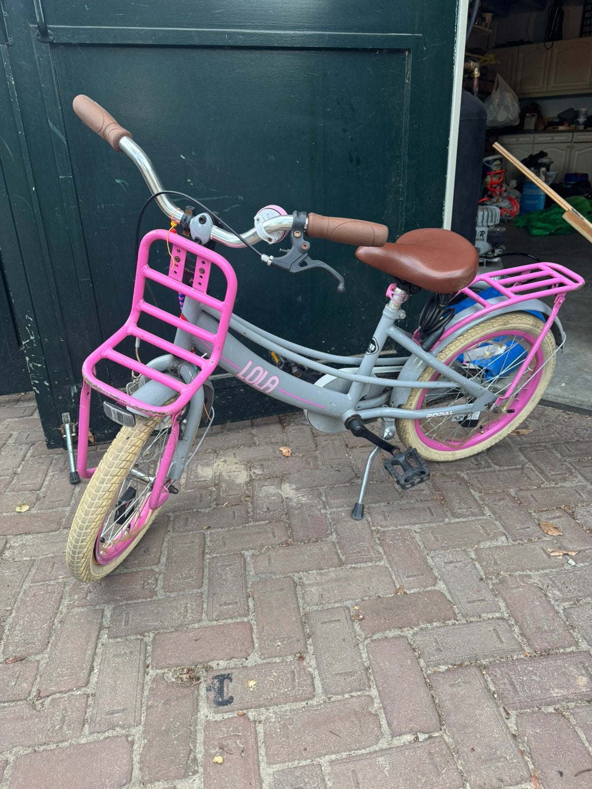 Lola 18 inch meisjesfiets, Fietsen en Brommers, Fietsen | Meisjes, Ophalen, Terugtraprem, Gebruikt, Handrem