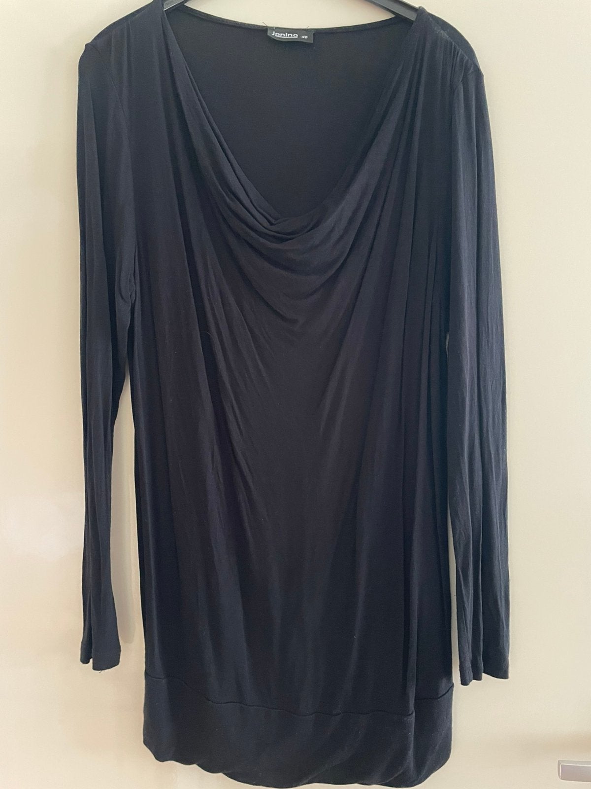 Zwart ‘t Shirt maat 46, Ophalen of Verzenden, Zo goed als nieuw, Zwart, Shirt of Top