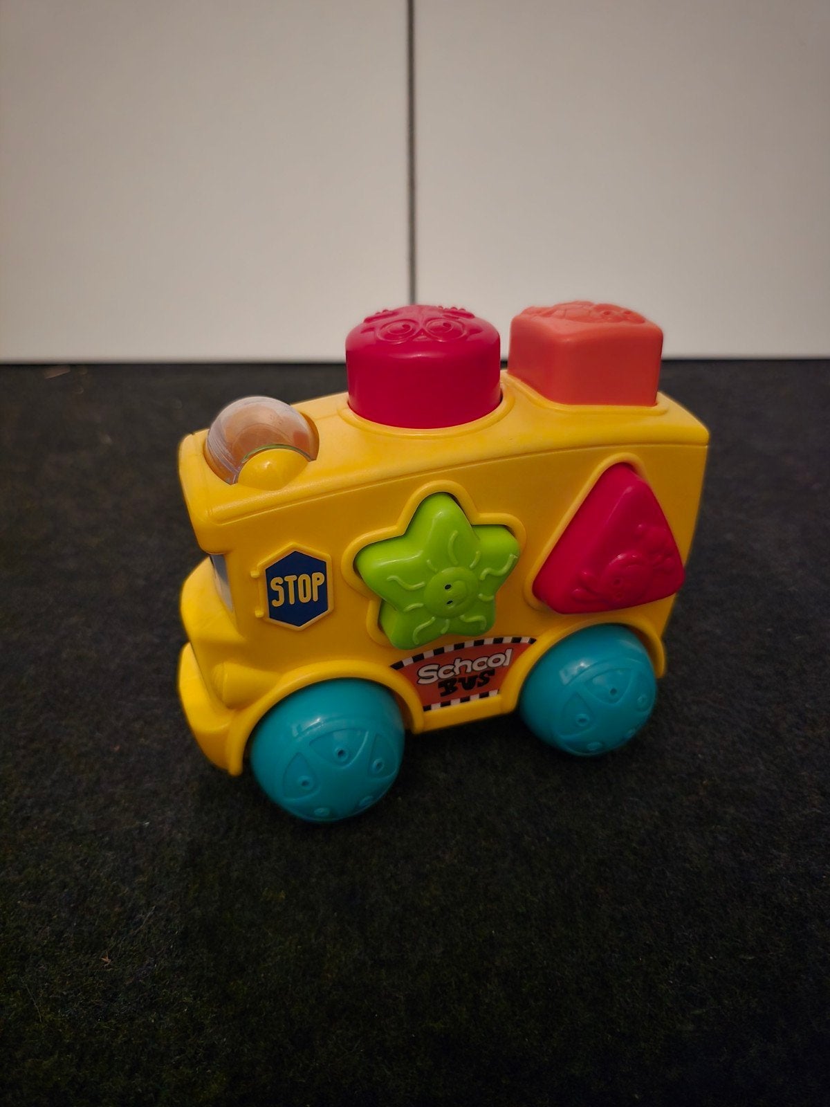 Vrolijke Gele Schoolbus Speelgoed met Vormen, Ophalen of Verzenden, Gebruikt