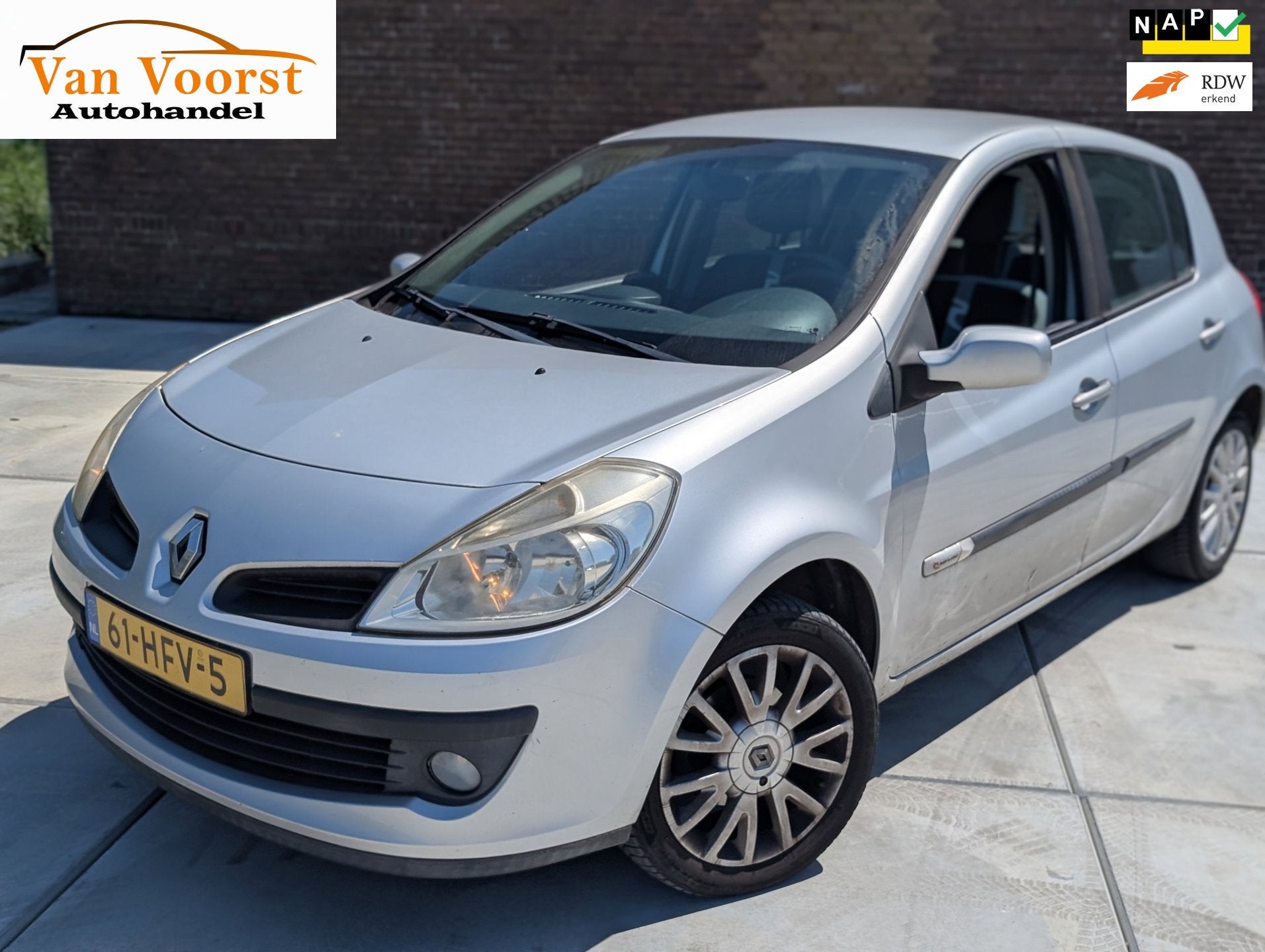 Renault Clio 1.2-16V Special Rip Curl 5 deurs apk airco, Auto's, Renault, Voorwielaandrijving, 535 kg, Gebruikt, 4 cilinders