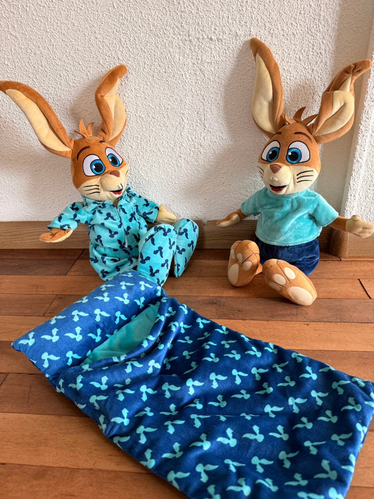 2 Koos Konijn knuffels, Roompot vakantie, Kinderen en Baby's, Speelgoed | Knuffels en Pluche, Ophalen of Verzenden, Zo goed als nieuw
