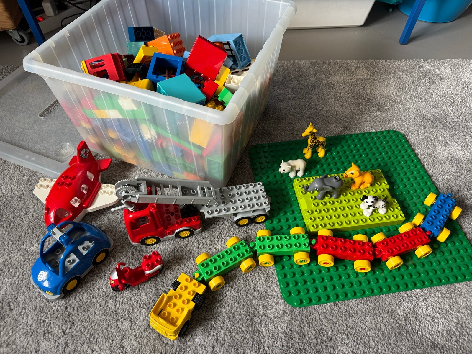 Grote bak Lego Duplo blokken, voertuigen, dieren en meer, Kinderen en Baby's, Speelgoed | Duplo en Lego, Ophalen, Gebruikt, Duplo